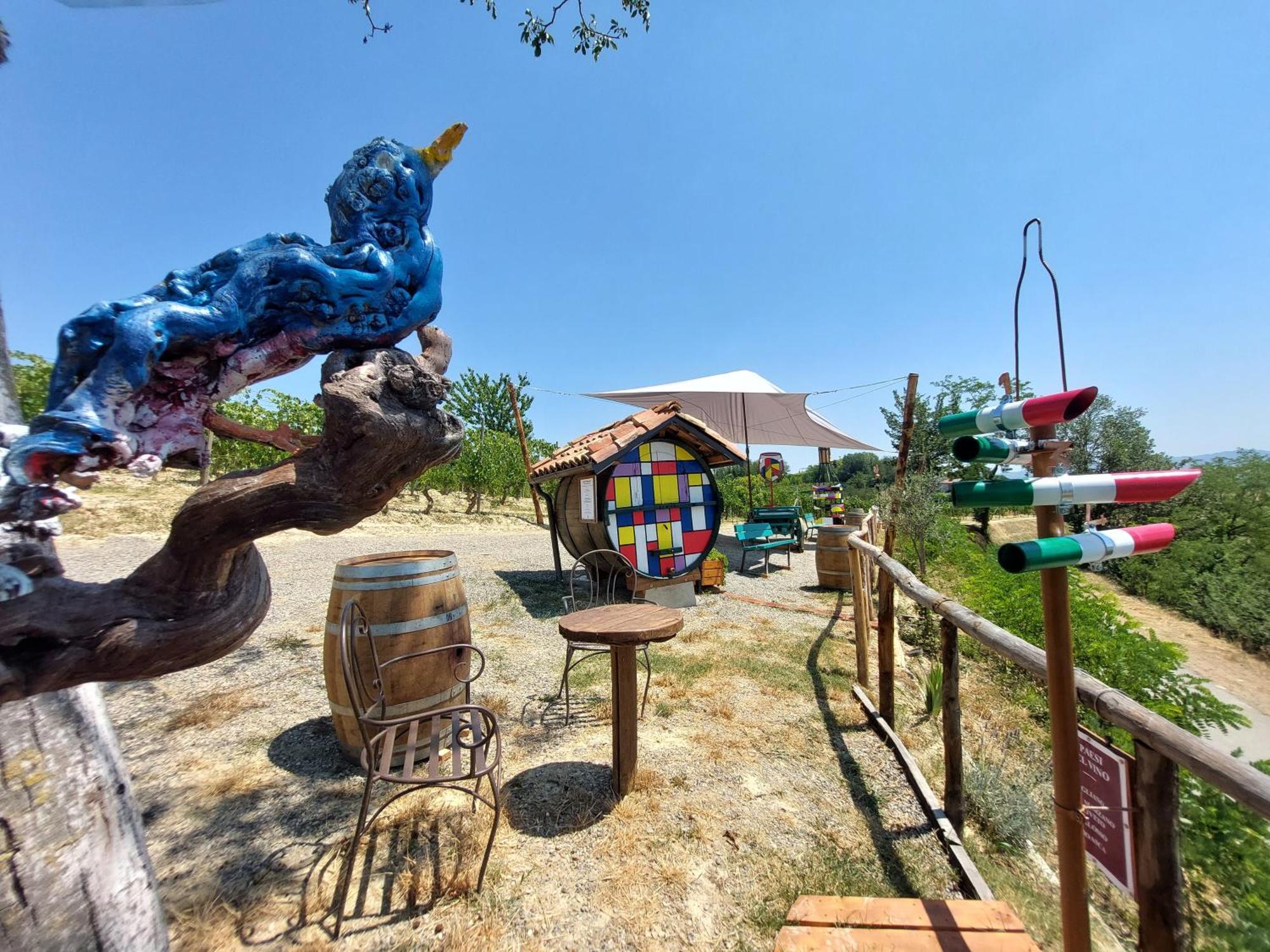 Holydays Home Little Frog Agliano Terme Exteriör bild