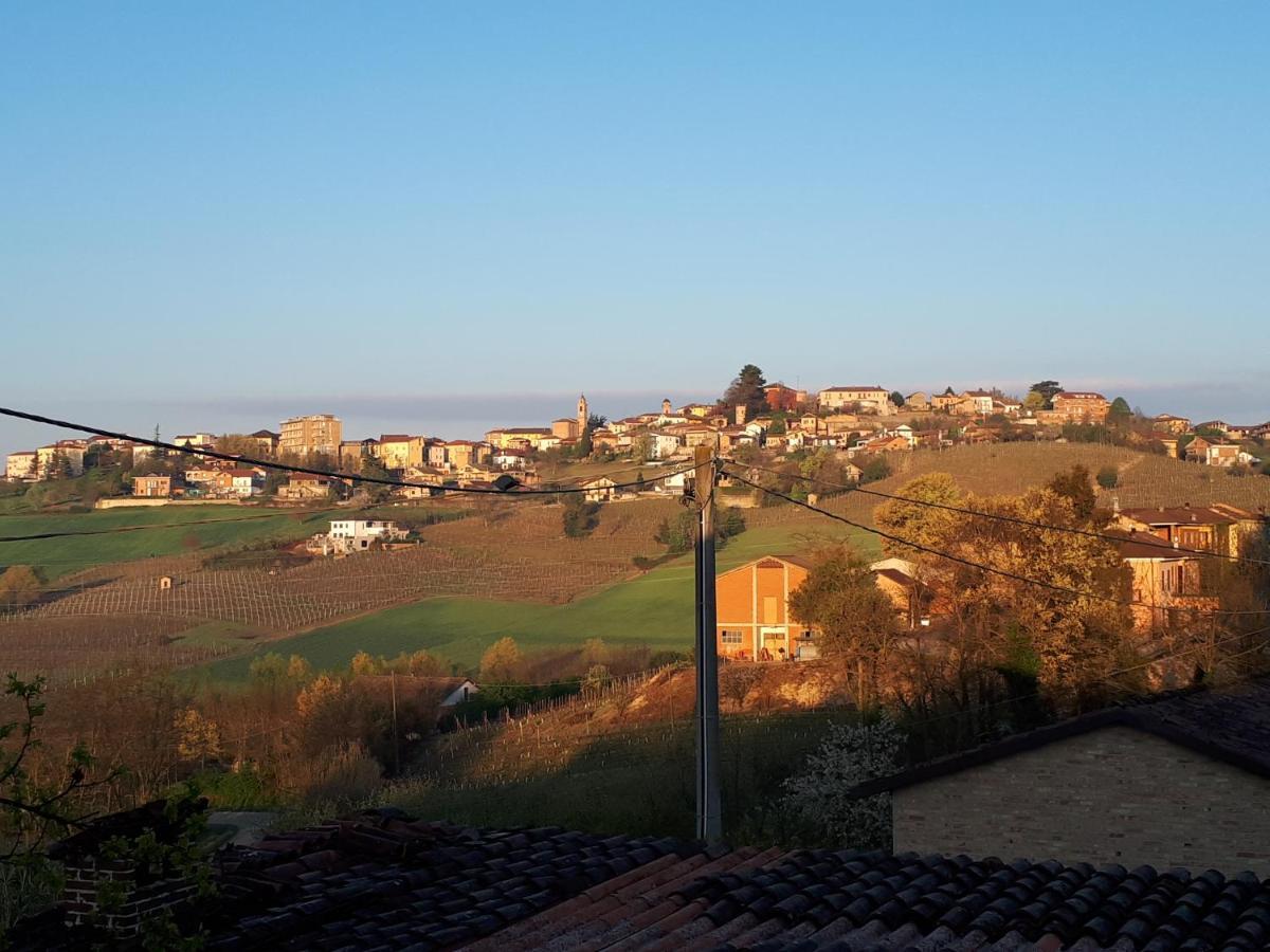 Holydays Home Little Frog Agliano Terme Exteriör bild