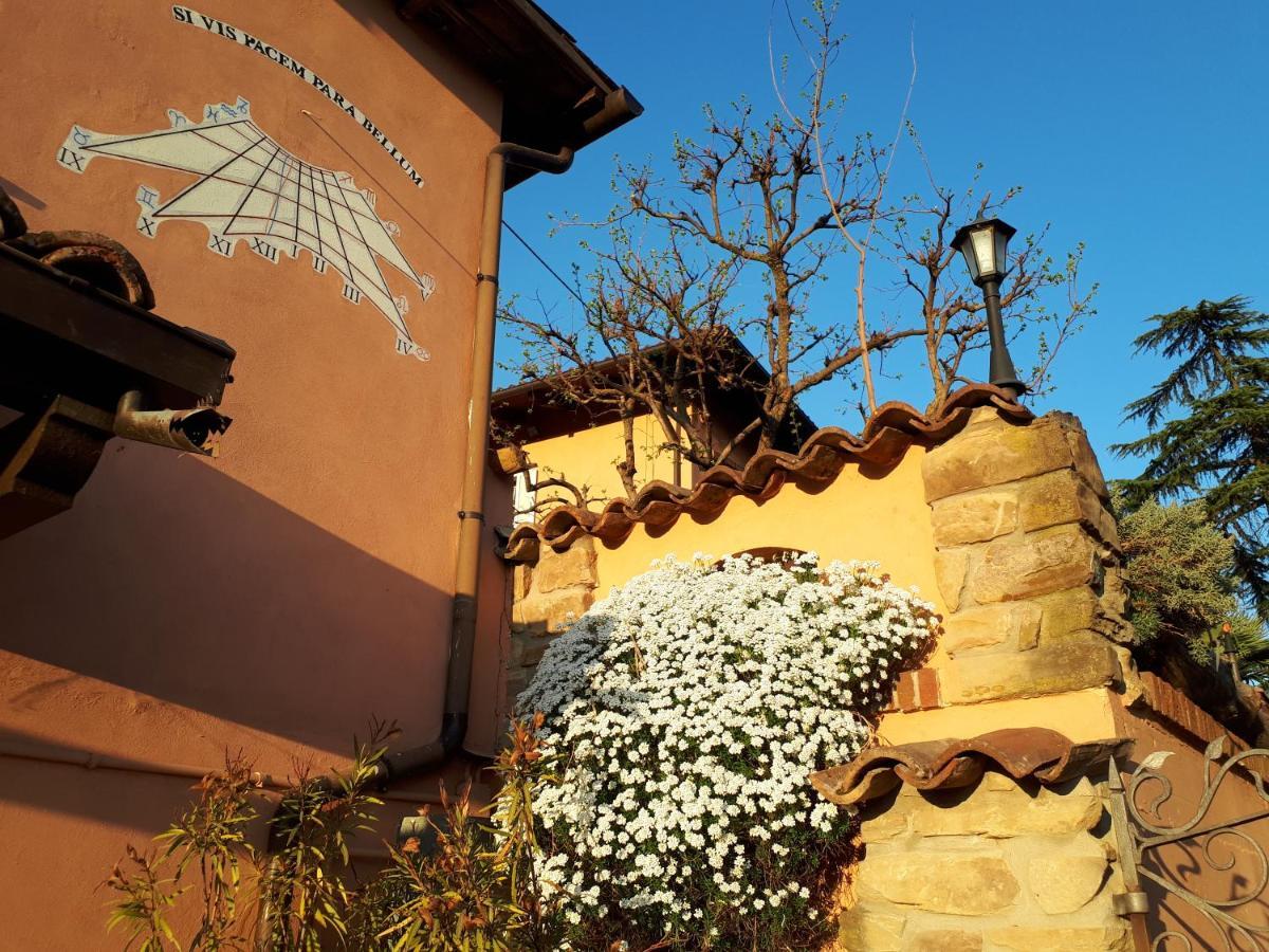 Holydays Home Little Frog Agliano Terme Exteriör bild